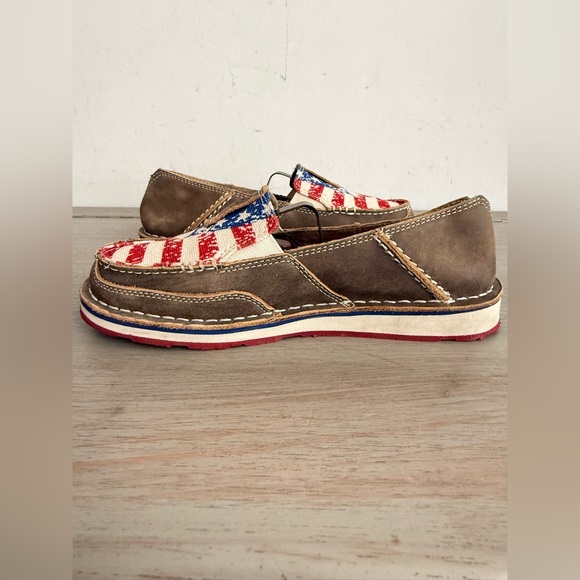 Ariat Cruiser Brown Bomber Cruiser American Flag Distressed Slip On Shoes 5.5 M - Picture 5 of 12